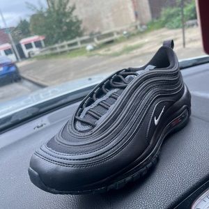 Nike airmax “97 size 4y to 7y